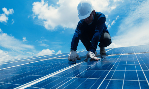 Pose de panneaux solaires dans le Nord